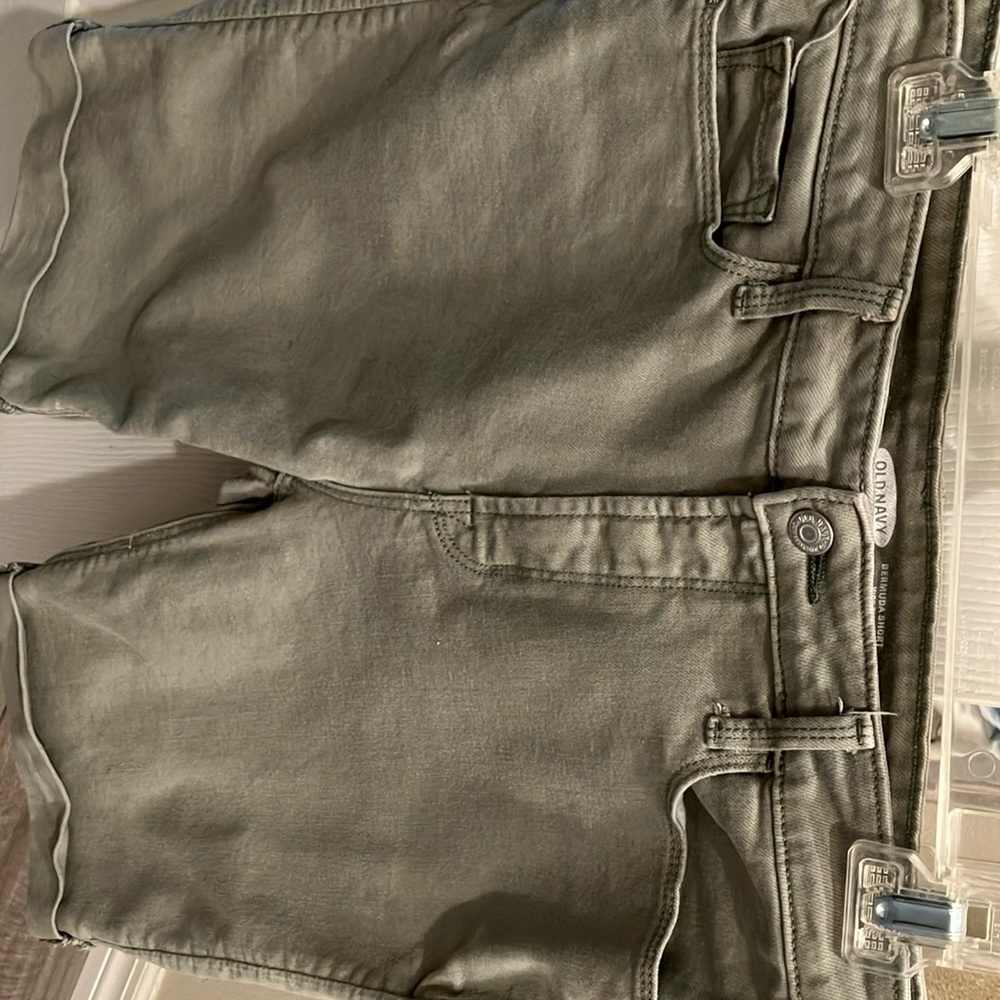 Old Navy Olive Green Women’s Bermuda Shorts